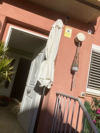 parasol Maisons du Monde . A ESTRENAR