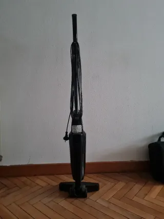 Aspiradora Newlux Negra