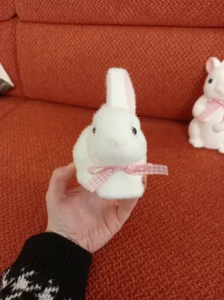 Set 2 conigli pasquali polistirolo fiocco rosa