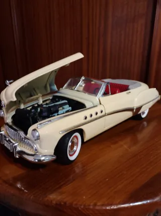 Buick Roadmaster 1949 Escala 1:18