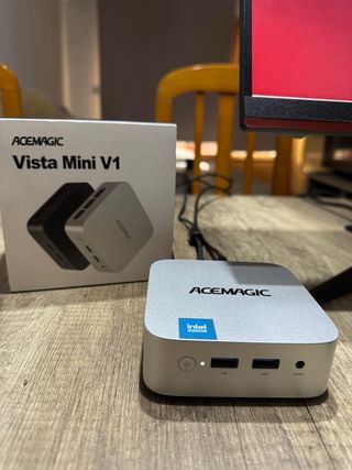 Mini PC ACE-MAGIX V1 y Monitor AOC