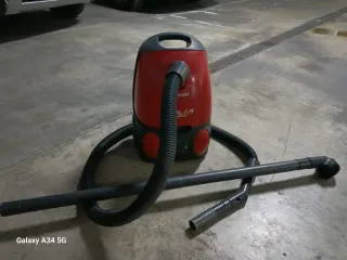 Aspirador Tornado Slalom Rojo