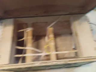 Baúl antiguo verde y negro