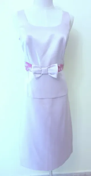 Traje chaqueta elegante con bordado