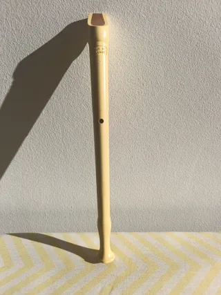 Flauta dulce color crema