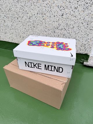 Nike Min001 Solar Red Talla42