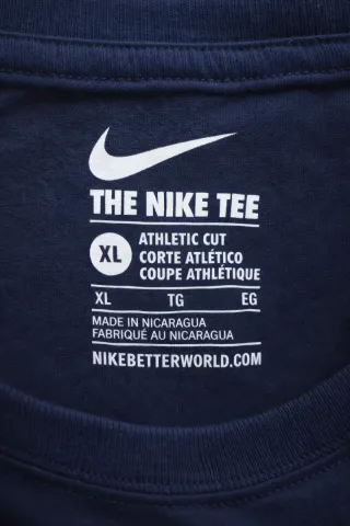 Camiseta Nike Vintage Calavera Flores Negra