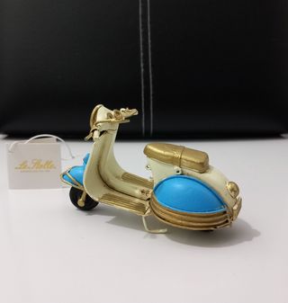 Vespa in metallo "Le Stelle"