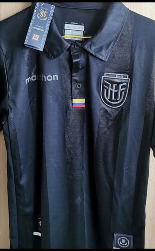 Camiseta Ecuador negra 2026_ talla M