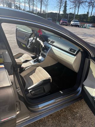 Volkswagen Passat CC 2009