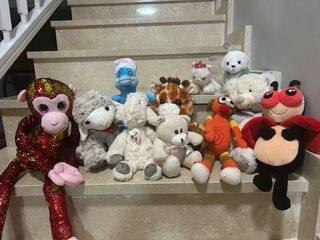 Lote de peluches variados
