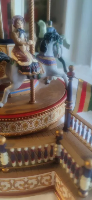 Tiovivo musical antiguo