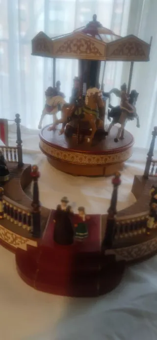 Tiovivo musical antiguo