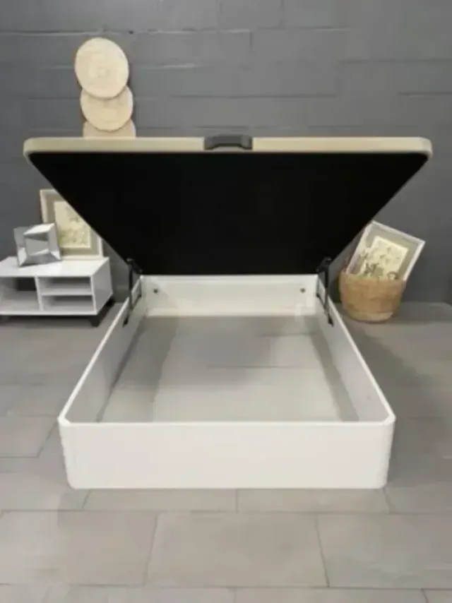 Canapés y colchónes nuevos