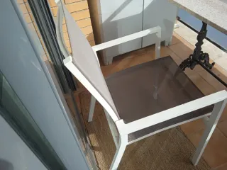 Mesa Mármol y 2 Sillas Exterior