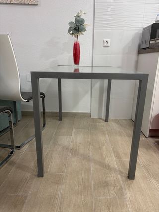 Mesa grande comedor cristal templado gris.