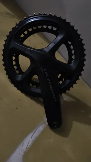 Platos Shimano Ultegra con fisura