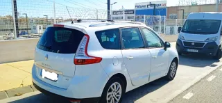 Renault Grand Scenic 2015