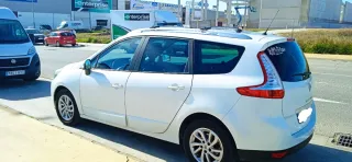 Renault Grand Scenic 2015