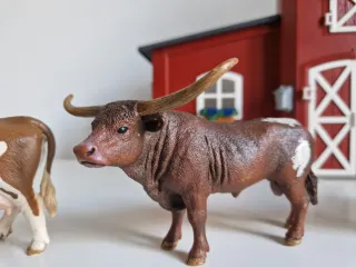 Schleich Toros y vacas.