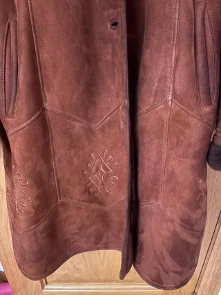 Abrigo de ante marrón