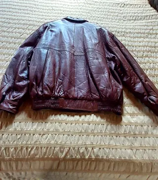 Chaqueta de piel de ovino marrón caballero