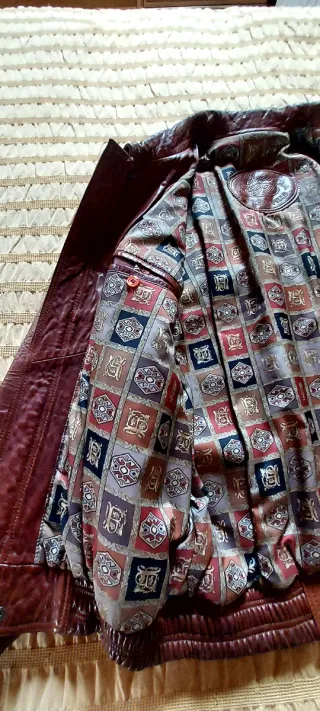 Chaqueta de piel de ovino marrón caballero