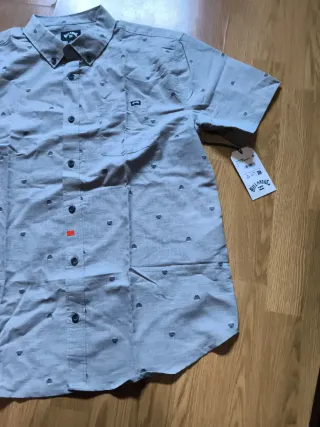 Camisa Billabong gris estampada