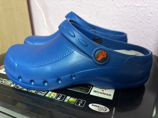 Zuecos sanitarios Dian azules