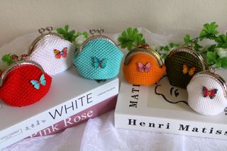 Monederos artesanales de hilo italiano