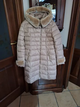 Ailigess Piumino Beige Donna