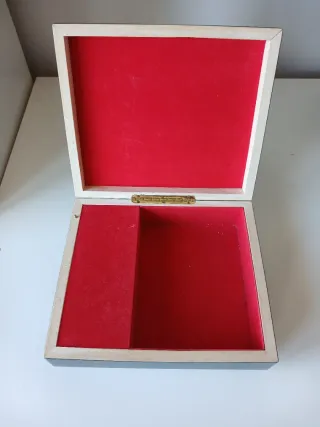 Joyero musical negro con diseño de ballet