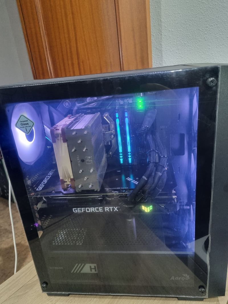 PC Gaming Gama Alta AMD ASUS afbeelding 2