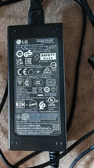 LG S65Q Barra de Sonido Negra del 2023.