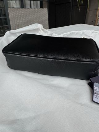 Bolso Prada Negro y Dorado