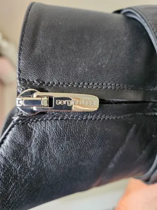 Stivaletti Sergio Rossi in pelle con fibbia e tacco quadrato