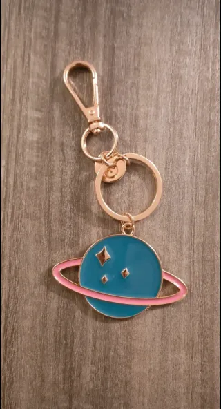 Portachiavi pianeta con anello