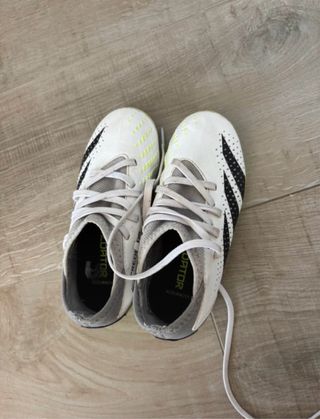 Botas Fútbol Niño Multitacos. Talla 30