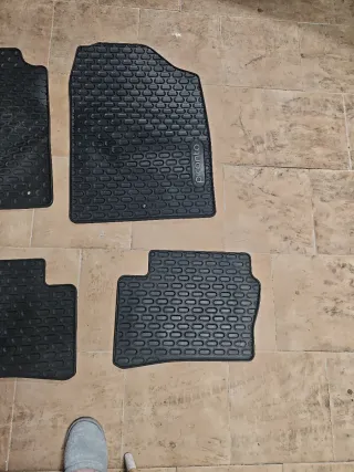 Alfombrillas y tapa Kia Picanto