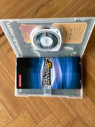 PSP Negra Original + 6 Juegos + Funda