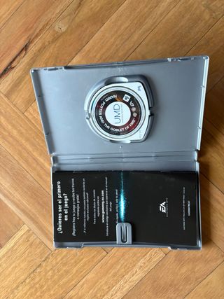 PSP Negra Original + 6 Juegos + Funda