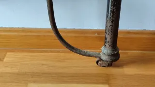 Cabecero de forja y latón