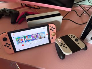 Nintendo Switch OLED + 4 controller