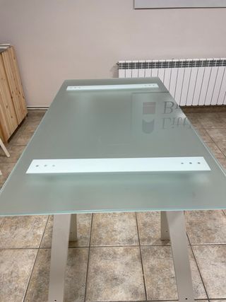 Mesa cristal 80x150 con caballetes Mittback Ikea