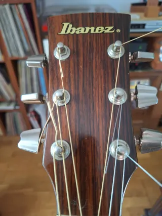 Guitarra Ibañez Folk 1976 con funda