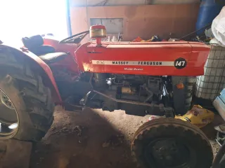 Tractor Massey Ferguson 147