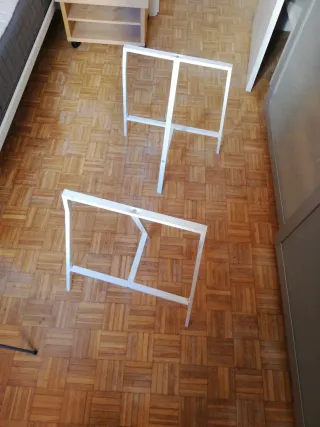 2 caballetes de IKEA Lerberg blancos