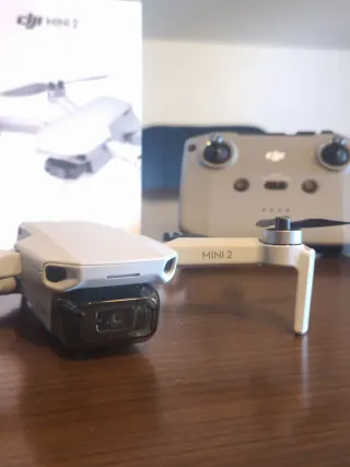 DJI Mini 2 Drone + Accesorios