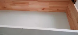 Cómoda de madera blanca grande