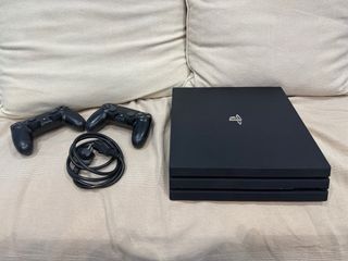 Consola PlayStation 4 Negra